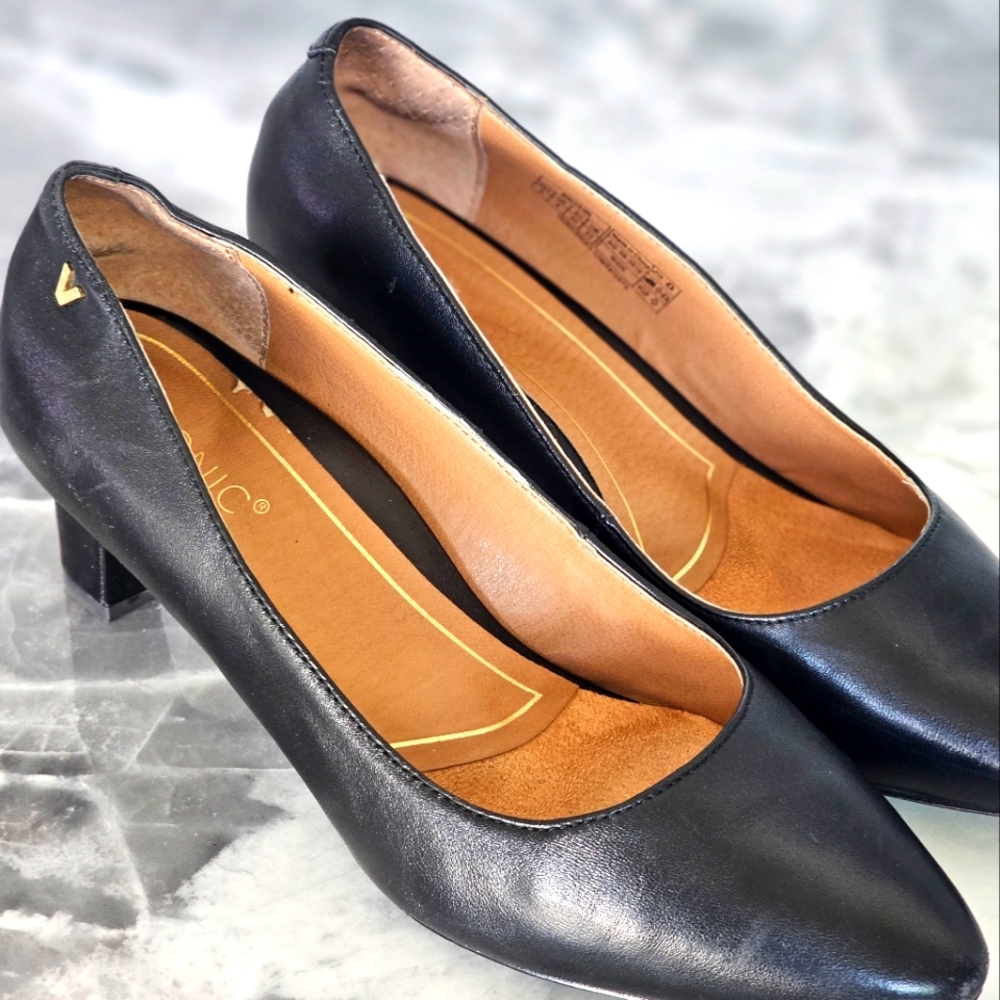 VIONIC Madison MIA BLACK PUMP SIZE 6